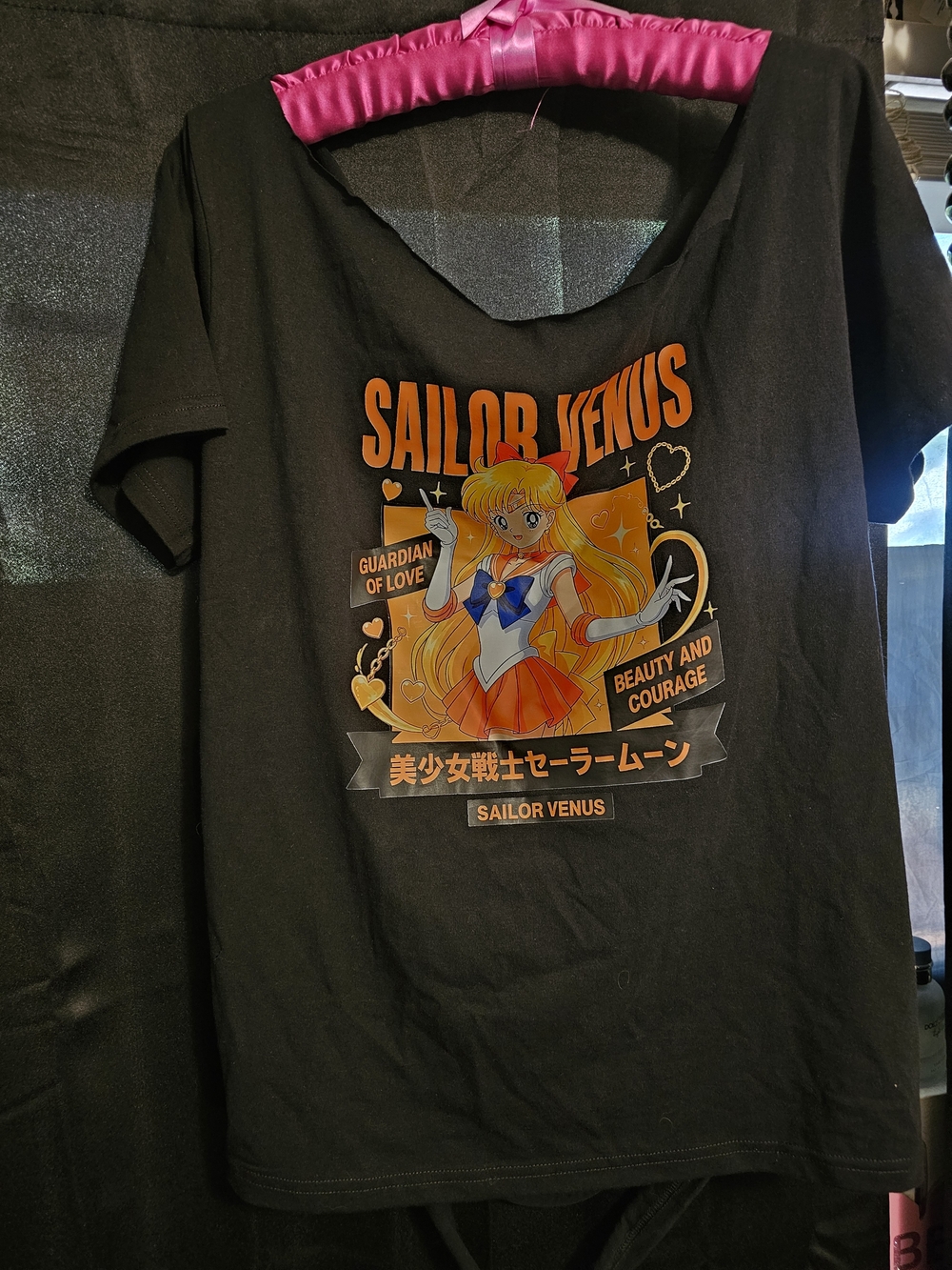 Sailor Moon Venus Black Womens Off Shoulder Graphic Tee - Open Shredded Back